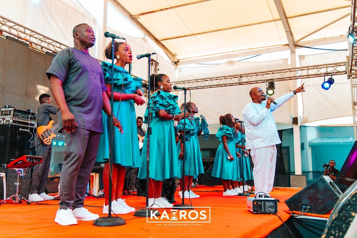 KAIROS Live Recording team ministering on stage at City Mall Nyali, photo 6